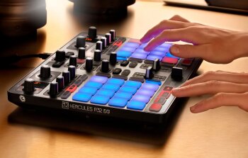 Hercules P32 DJ 2 Hercules P32 DJ 2