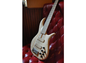 F Bass BN5 (68711)