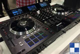 Numark NS7 III