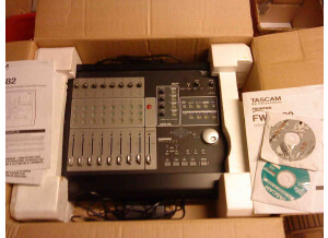 Tascam FW-1082 (88300)