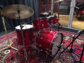 Drumdrops Vintage Folk Rock Kit : Vintage Folk Rock Kit View Drumdrops Vintage Folk Rock Kit : Vintage Folk Rock Kit View