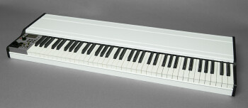 Infinite Response VAXMIDI 6 Octaves : Vax 6 White Infinite Response VAXMIDI 6 Octaves : Vax 6 White