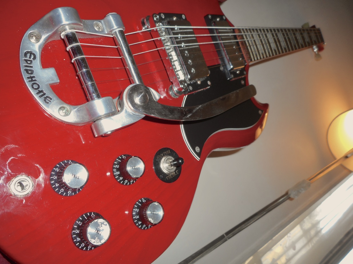 Epiphone G-400