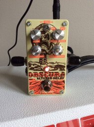 DigiTech Obscura Altered Delay : Article led rouge