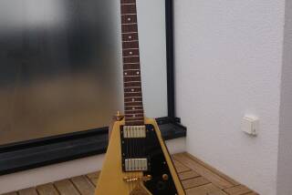 Tokai FV180 '58 Flying V Limited Edition