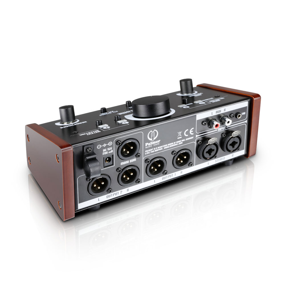 Palmer Monicon L : ADAM+HALL+PMONICONL 1.JPG