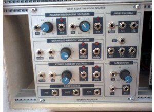 Sputnik Modular West Coast Random Source (10214)