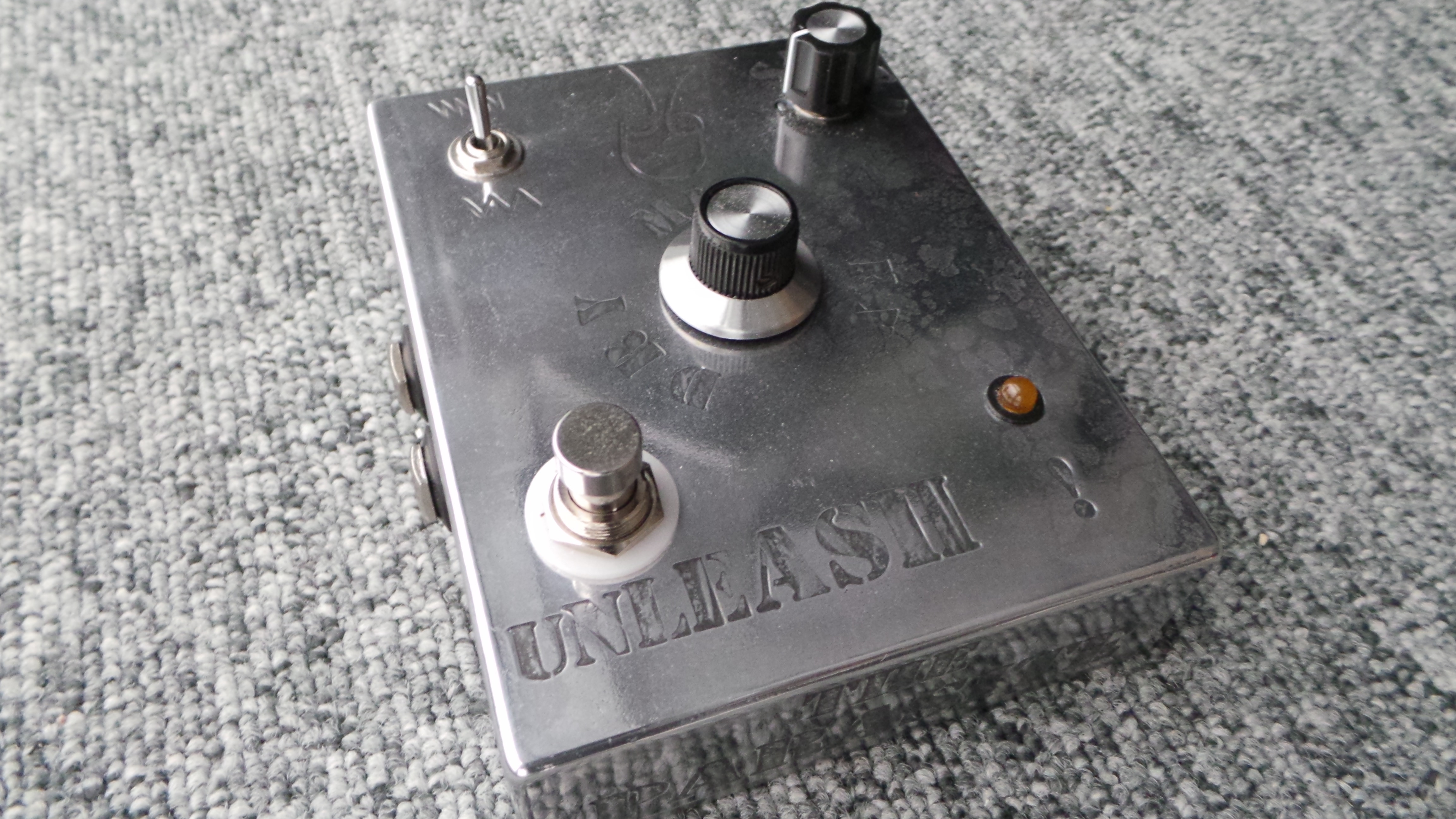 Locustom The Parasite : Locustom The Parasite 1