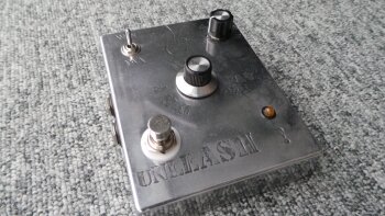 Locustom The Parasite : Locustom The Parasite 2 Locustom The Parasite : Locustom The Parasite 2