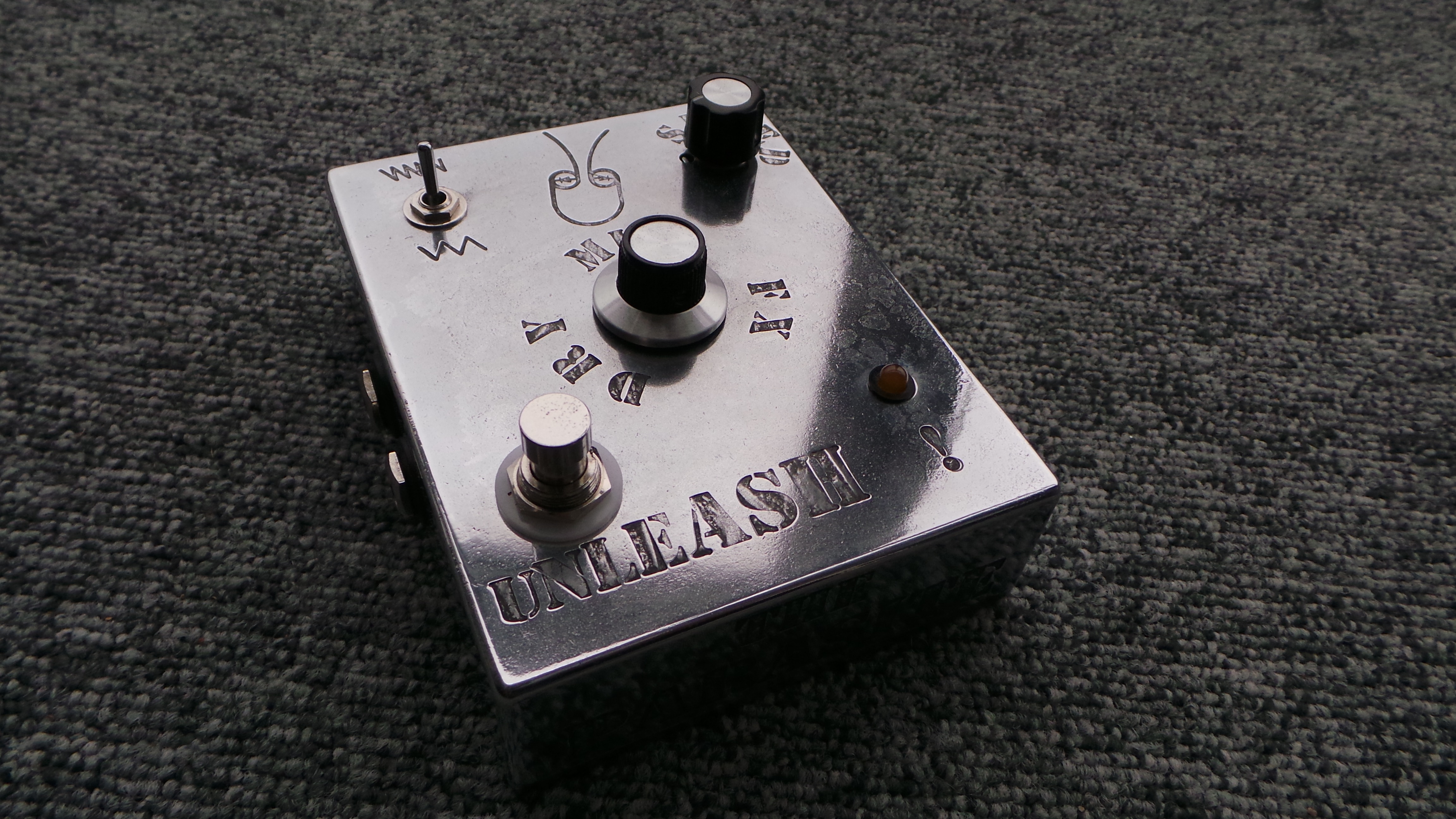 Locustom The Parasite : Locustom The Parasite 9