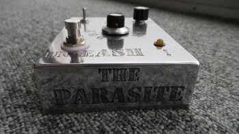 Locustom The Parasite : Locustom The Parasite 11 Locustom The Parasite : Locustom The Parasite 11