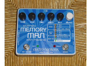 Electro-Harmonix Stereo Memory Man with Hazarai (80735)