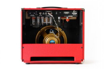DB4 1x12 red back 1030x687 DB4 1x12 red back 1030x687