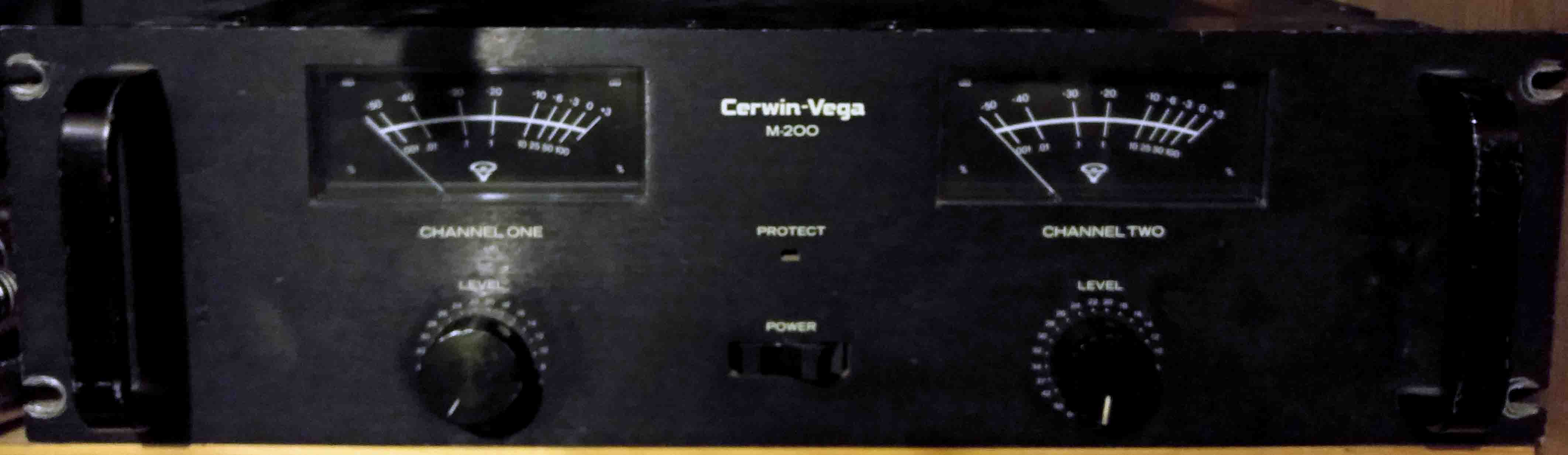 Cerwin Vega M-200