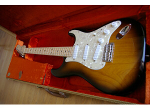 Fender Buddy Guy Stratocaster (66854)