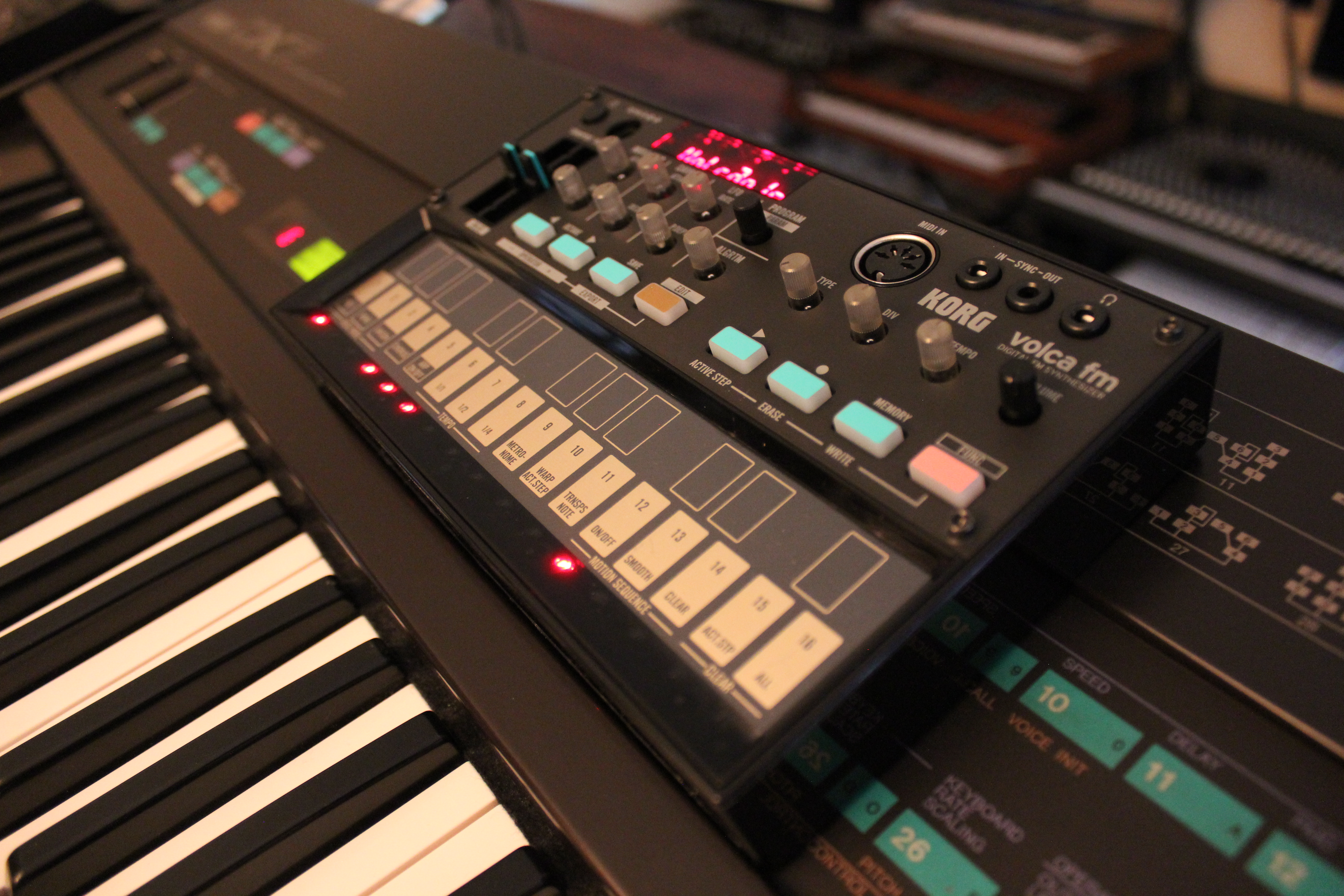 Korg Volca FM : Volca FM 2tof 011.JPG