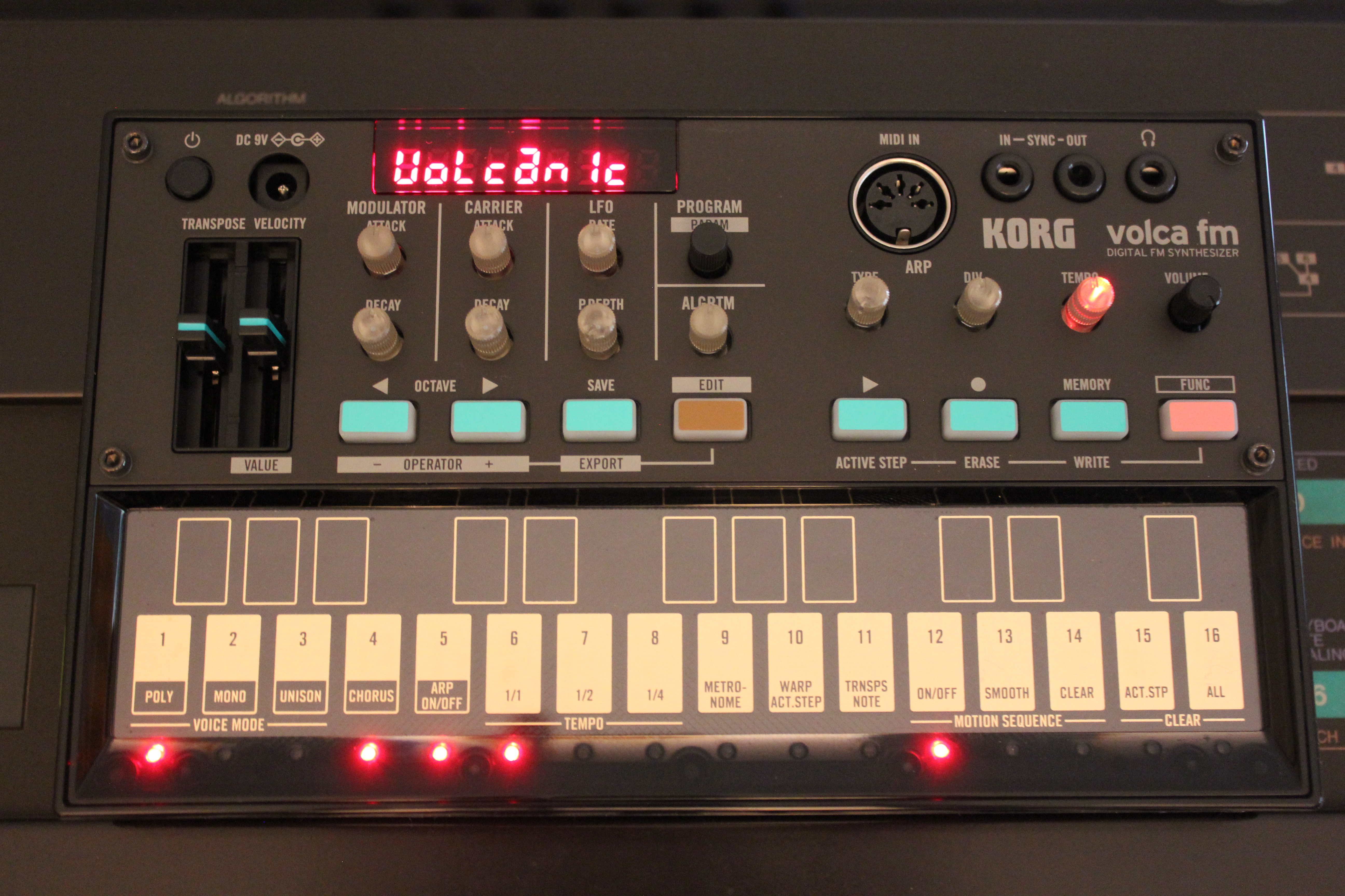 Korg Volca FM : Volca FM 2tof 014.JPG