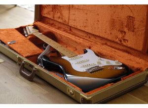 Fender American Vintage Series - '57 Stratocaster 2-Clr-Sb