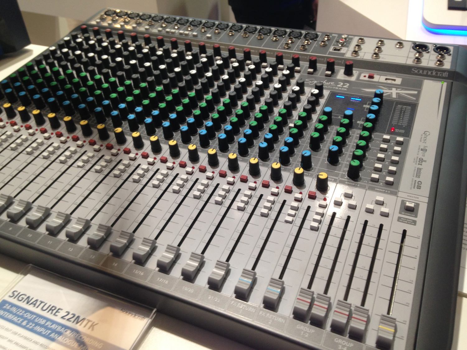 Soundcraft Signature 22 MTK : Soundcraft Signature 22 MTK 3 Musikmesse 2016 @ AF