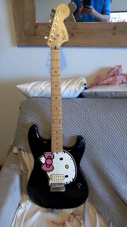 Squier Hello Kitty Strat