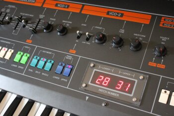 Roland Jupiter-8 : JP 8006.JPG Roland Jupiter-8 : JP 8006.JPG