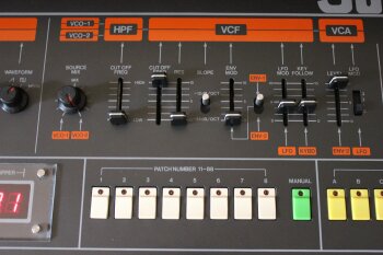 Roland Jupiter-8 : JP 8011.JPG Roland Jupiter-8 : JP 8011.JPG