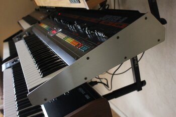 Roland Jupiter-8 : JP 8019.JPG Roland Jupiter-8 : JP 8019.JPG