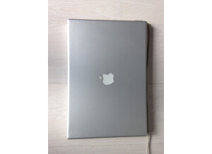 Apple MacBook Pro 17" (8626)