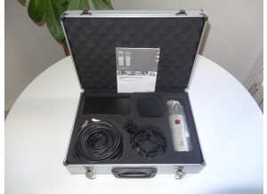 Behringer T-1 Studio Condenser Microphone (80199)