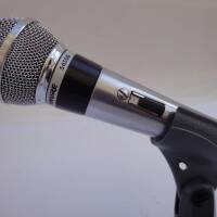 MICROPHONE des ANNEES 70. SHURE 565 SD. Le Top à cette époque