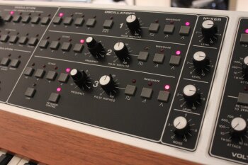 Moog Music MemoryMoog LAMM : 010.JPG Moog Music MemoryMoog LAMM : 010.JPG