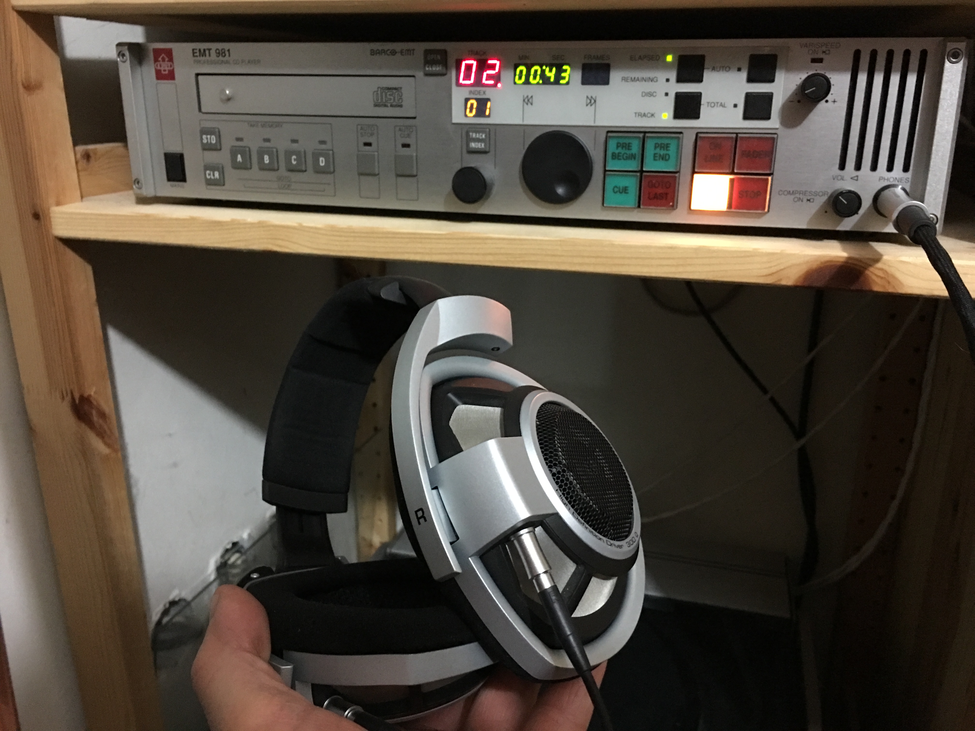 EMT 981 PLAYER CD BROADCAST