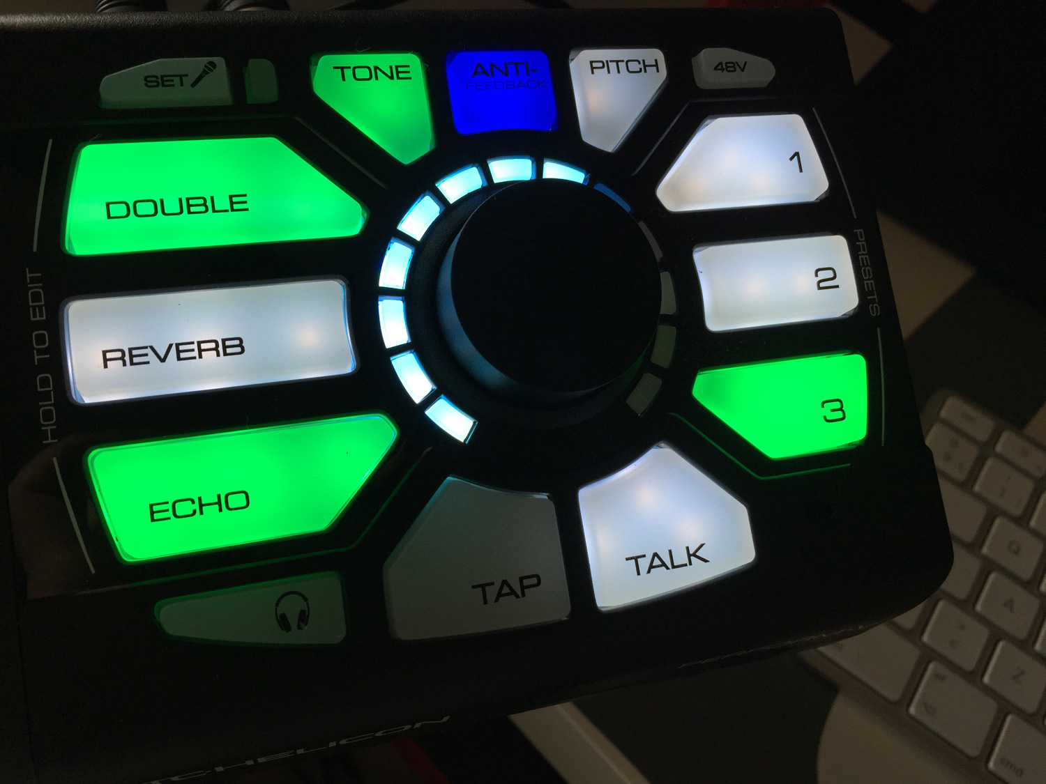 TC-Helicon Perform-V : Another Effect Style