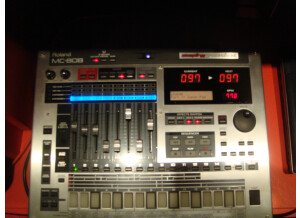 Roland MC-808 (41892)