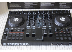 Native Instruments Traktor Kontrol S4 (95951)