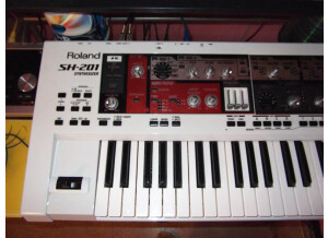 Roland SH-201 (44826)