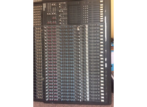 Mackie 8 Bus Series 24/8/2 (32684)