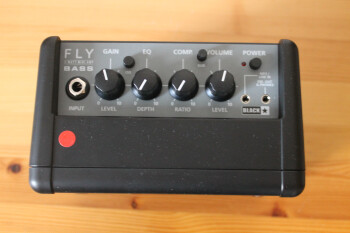 Blackstar Amplification Fly 3 Bass : 3.JPG