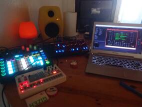 Roland JU-06