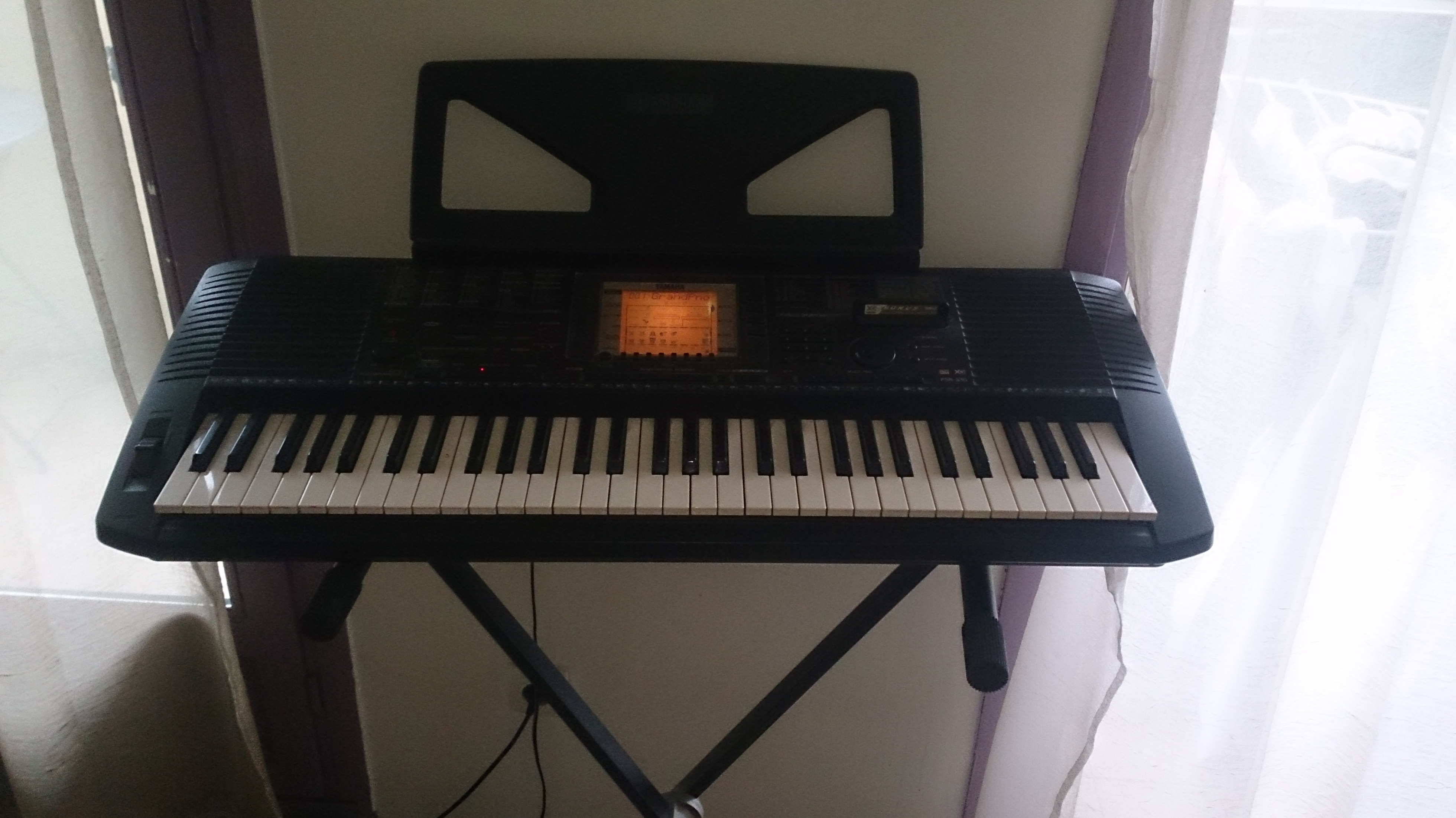Pictures and images Yamaha PSR-530 - Audiofanzine Pictures and images Yamaha PSR-530 - Audiofanzine