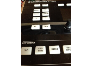 Native Instruments Maschine Studio (43960)