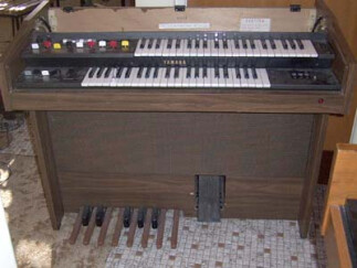 Yamaha Electone BK4C