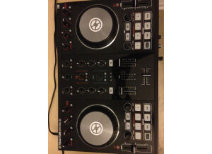 Native Instruments Traktor Kontrol S2 mk2 (15641)