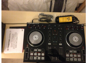 Native Instruments Traktor Kontrol S2 mk2 (92812)