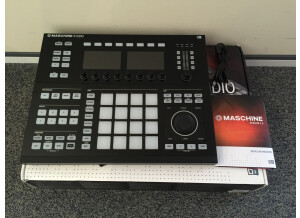 Native Instruments Maschine Studio (13019)