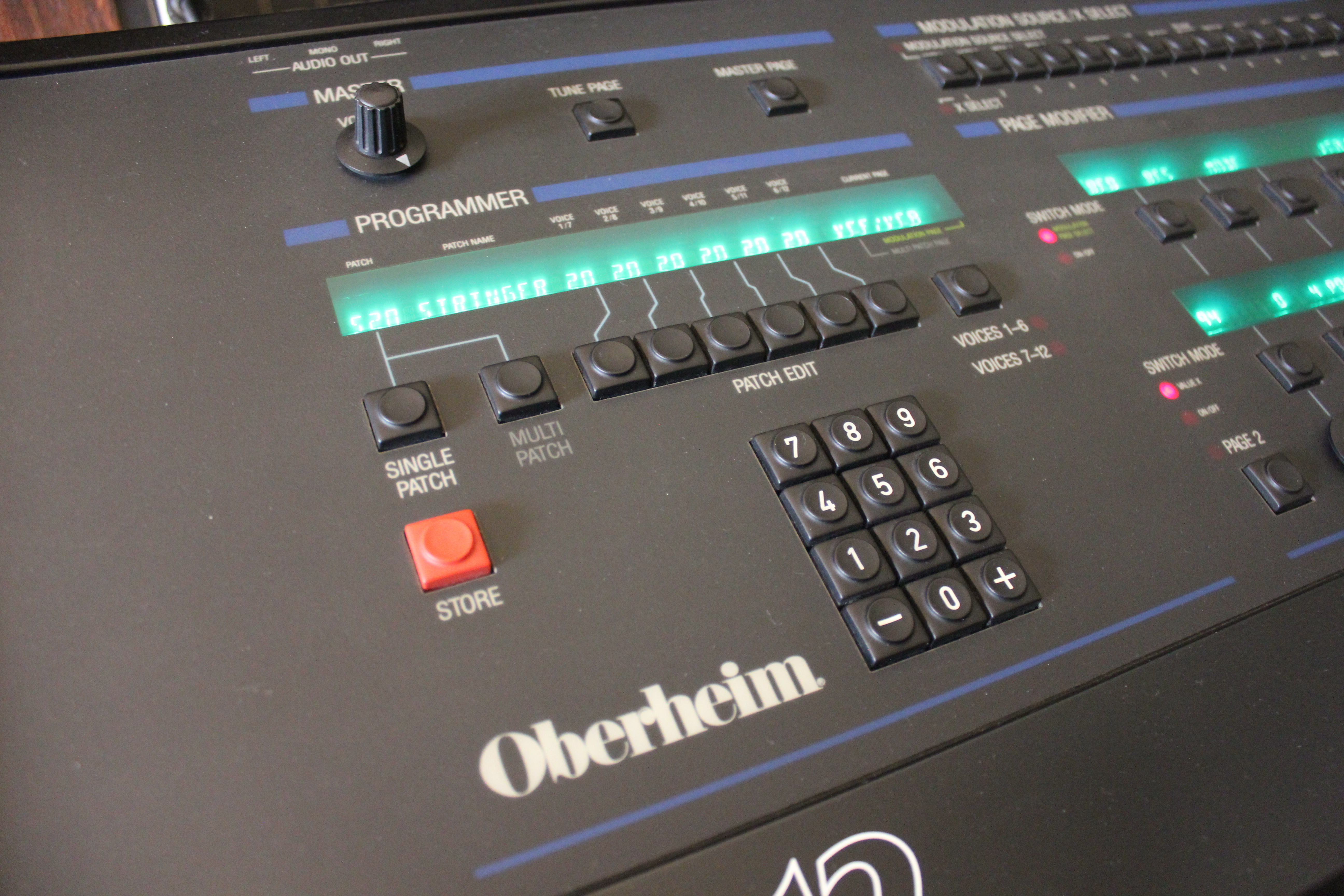 Oberheim Matrix 12 : 012.JPG