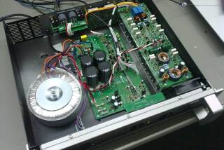 Yamaha P2500S