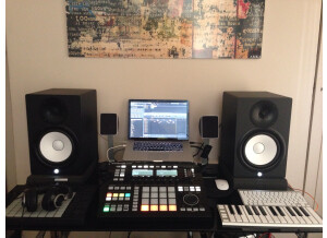 Native Instruments Maschine Studio (3148)