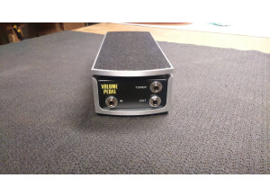 Ernie Ball 6166 250K Mono Volume Pedal for use with Passive Electronics (95987)