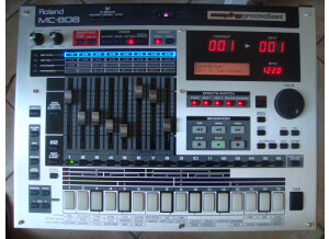 Roland MC-808 (45442)